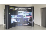 (Faltdisplay-System "Cool Budget" inkl. Tonne und Leuchten)