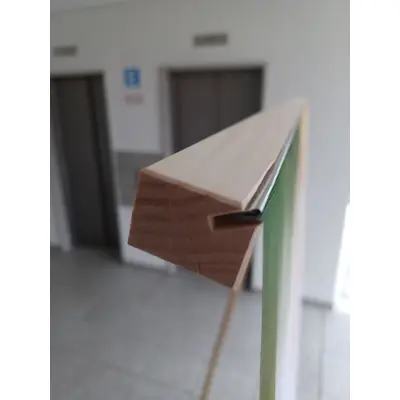 Befestigungen des Ecostands (Holzbanner "EcoStand" )