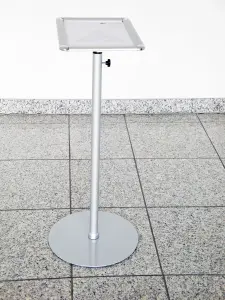 Infoständer "Teleskopisch"