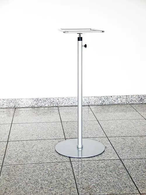 Hinweisaufsteller "Teleskopisch"