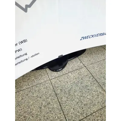 Detailbild der hochwertigen Füße (Bannerdisplay-Wandsystem "Stage")