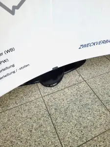 Detailbild der hochwertigen Füße (Bannerdisplay-Wandsystem "Stage")