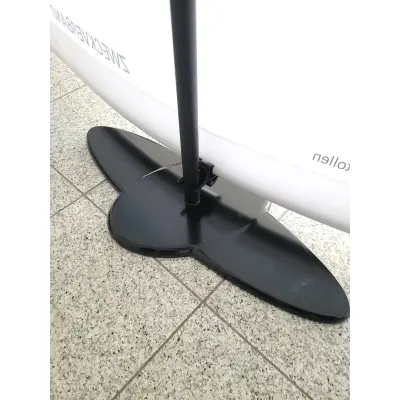 Detailbild der Stabilität verleihenedn Füße (Bannerdisplay-Wandsystem "Stage")