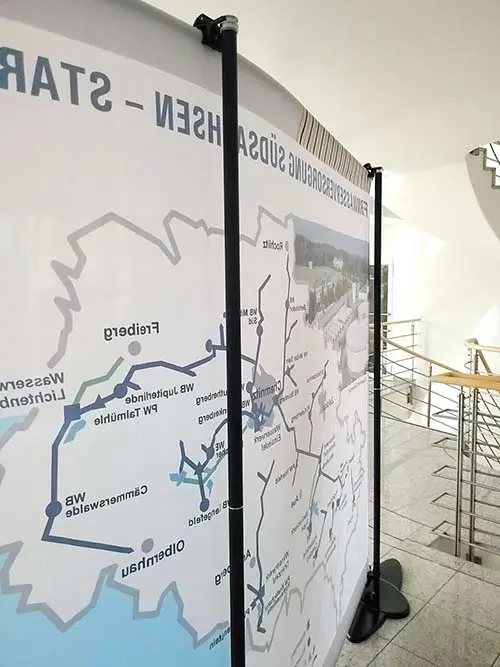 Rückansicht der hochwertigen Messewand (Bannerdisplay-Wandsystem "Stage")