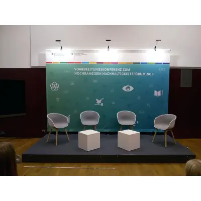 Bannerdisplay-Wand "Stage"