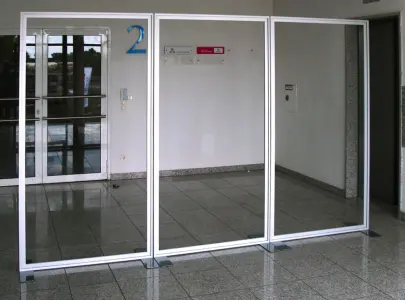 stabile Trennwand Vector 300cm Rahmen ohne PVC-Platte (Stabile Trennwand "Vector" mit Plexiglas oder PVC)