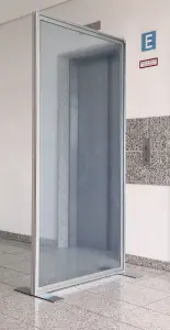 stabile Trennwand Vector 100cm breit mit Plexiglas-Scheiben (Stabile Trennwand "Vector" mit Plexiglas oder PVC)