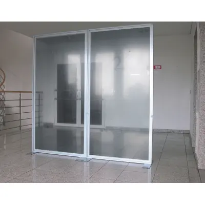 stabile Trennwand Vector 200cm breit mit Plexiglas-Scheiben (Stabile Trennwand "Vector" mit Plexiglas oder PVC)