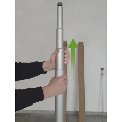 die Stange wird nach oben ausgefahren (Wind Dancer )